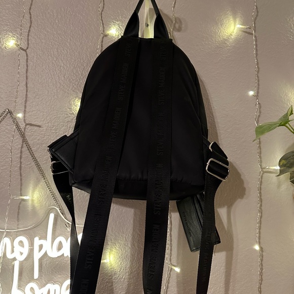 • Steve Madden Backpack • - Picture 3 of 4